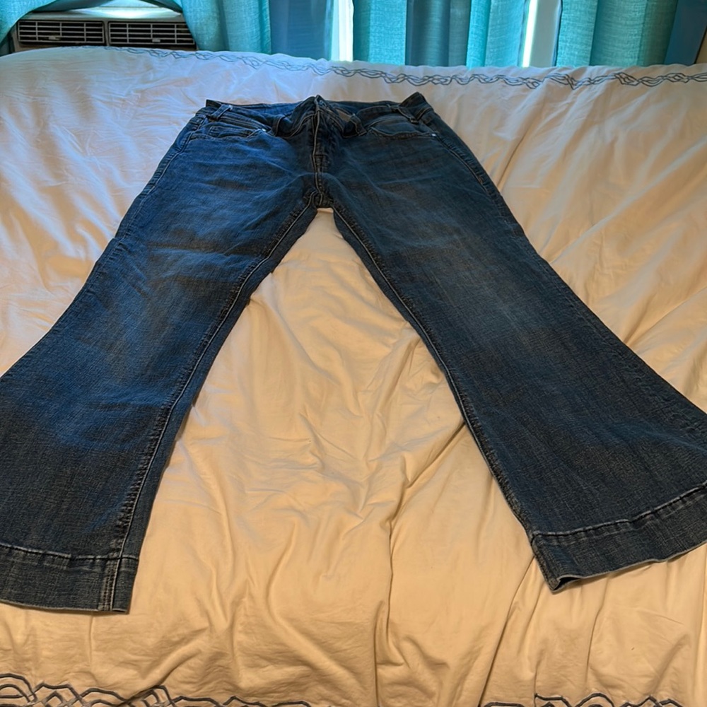 Women’s straight leg jeans